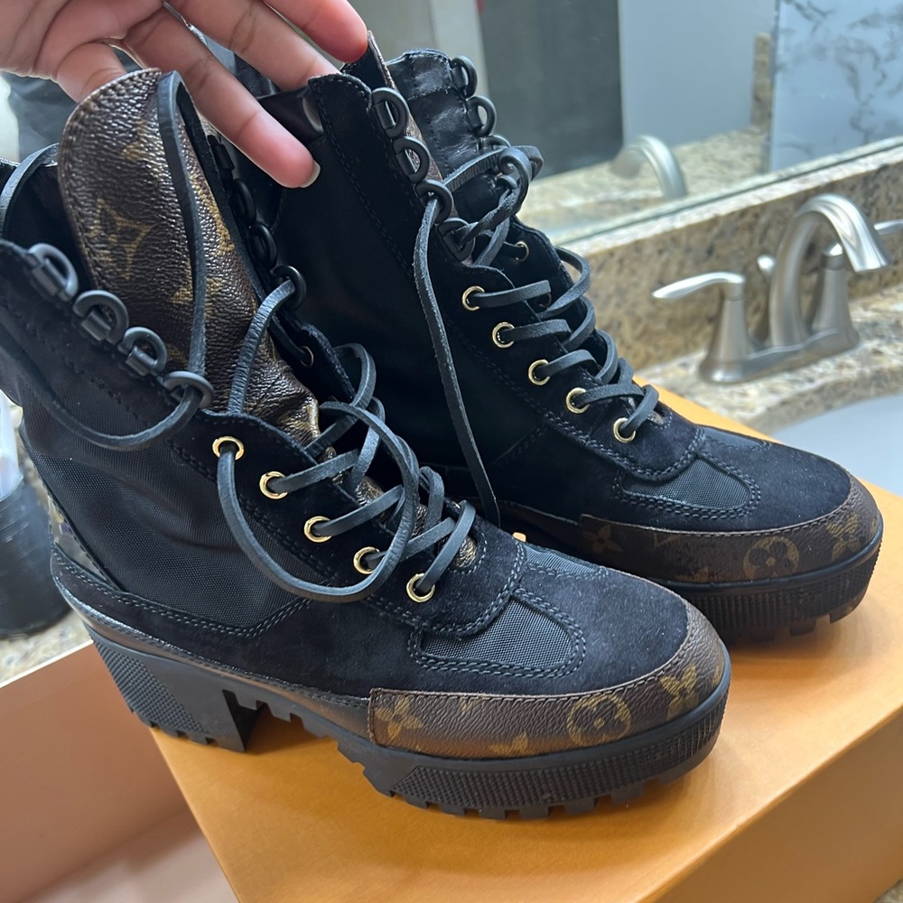 Louis Vuitton Laureate Platform Desert Boot